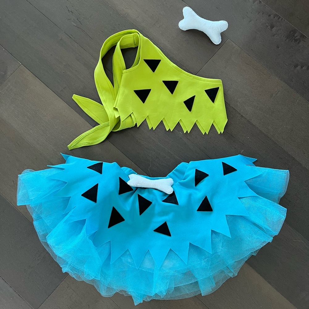 Girls toddler Halloween costume pebbles flinstone flinstones size 12-18 months
